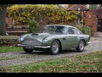 Aston Martin+DB4